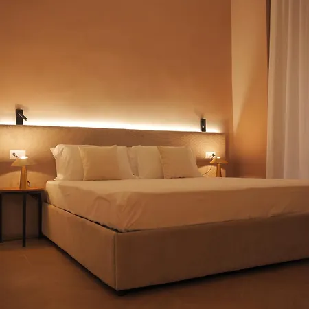 Guest house Toledo Lr Collection