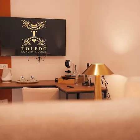 Toledo Lr Collection בית הארחה