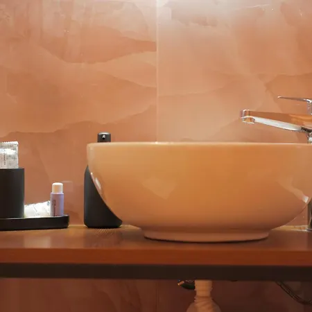 בית הארחה Toledo Lr Collection נאפולי